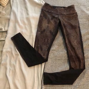 Lululemon winder under tights size 4